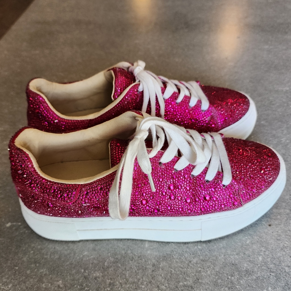 Betsey Johnson Sidny Sneakers